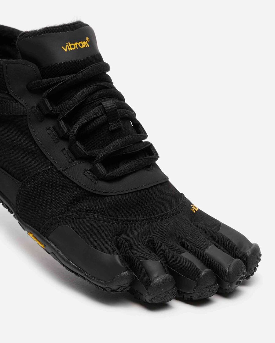 giacca isolata v-trek da uomo nera
